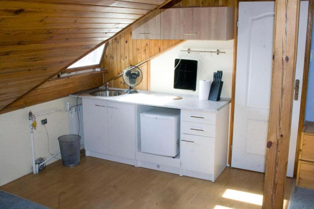 Homehostel Варшава Екстериор снимка